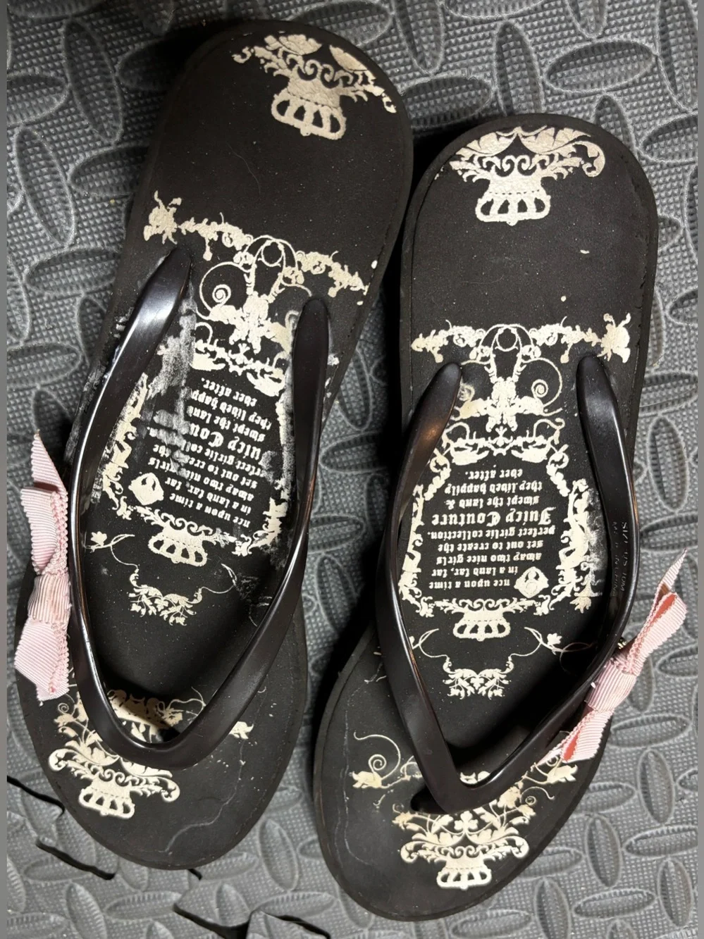 Y2K Juicy Couture Carmen flip-flop sandals - Picture 2 of 8